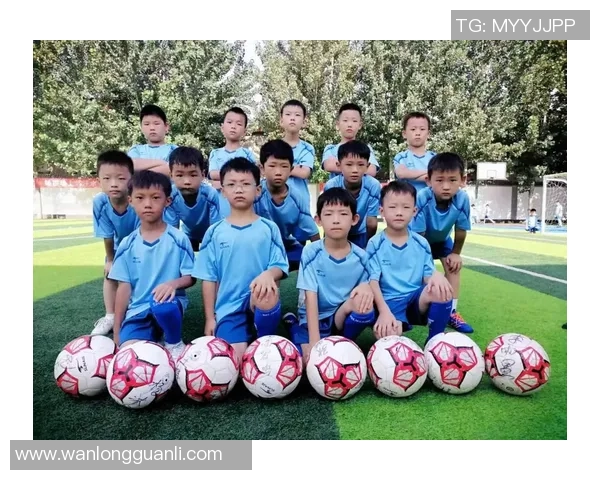 追逐梦想的绿茵场我渴望成为足球明星的成长之路 追逐梦想的绿茵场我渴望成为足球明星的成长之路