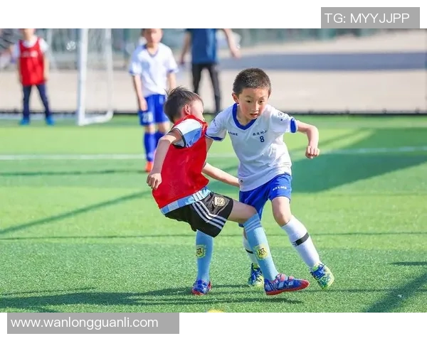 足球明星薄荷糖的甜蜜传奇与绿茵场上的激情碰撞 足球明星薄荷糖的甜蜜传奇与绿茵场上的激情碰撞